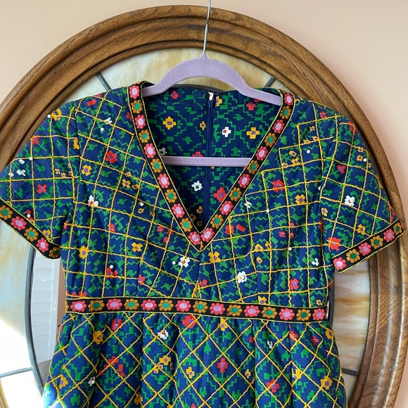 Vintage 70s Handmade Quilted Green Beaded Faux Pearl Long Boho Dress X/S - Picture 4 of 7